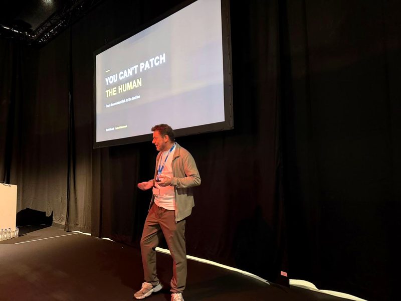 David Dewulf — On stage — “You can’t patch the human”